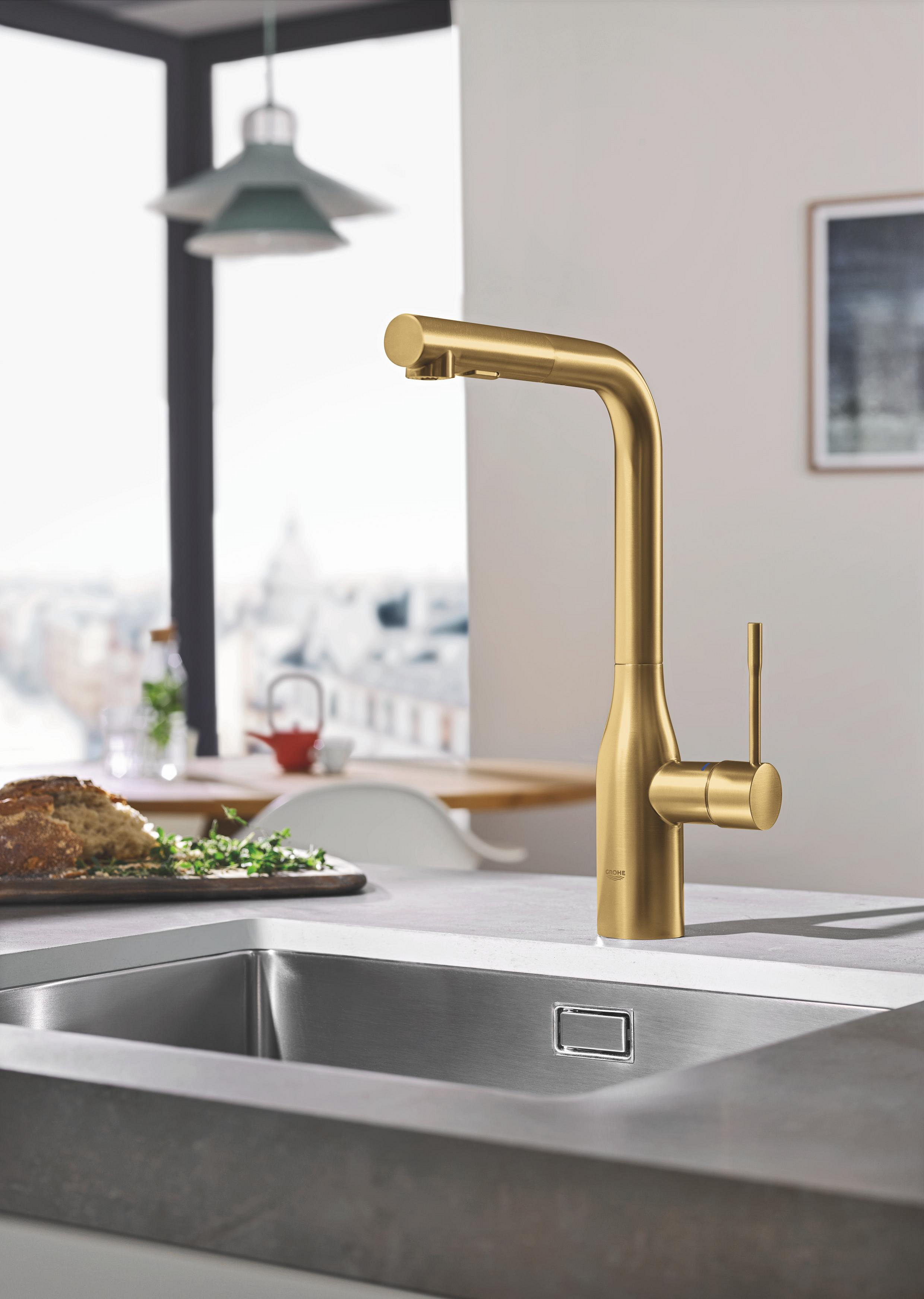 Grohe Essence baterie bucătărie pe picior Brushed Cool Sunrise 30270GN0