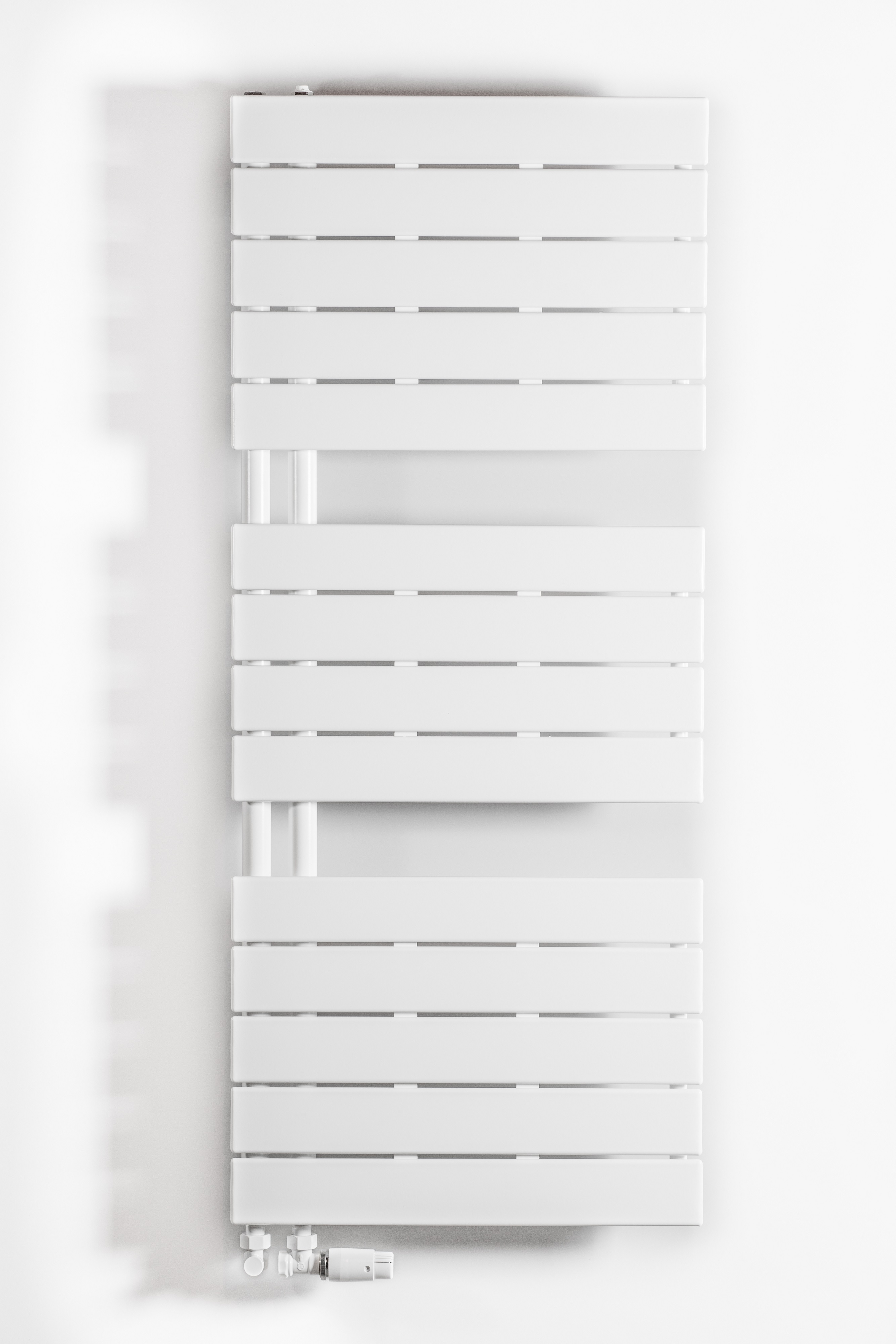 Luxrad Atakama calorifer de baie decorativ 74.5x60 cm alb ATA7456009003